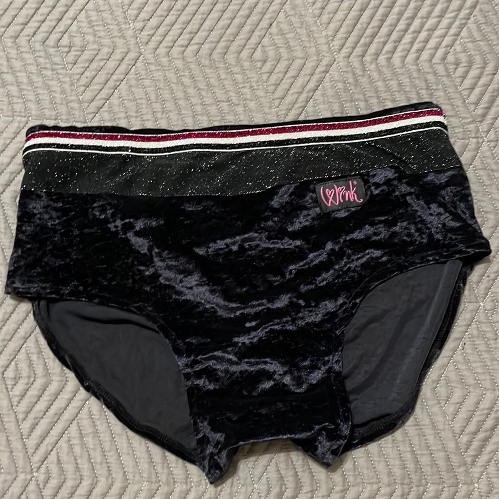 Wink Fitnesswear GLITTER MIST HIGH WAIST SHORTS W0211 black size Large